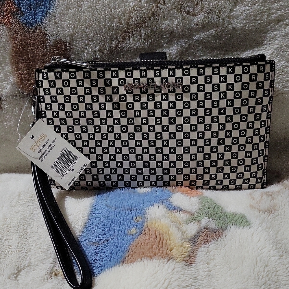 Michael Kors Ney York City Taxi Logo Wristlet